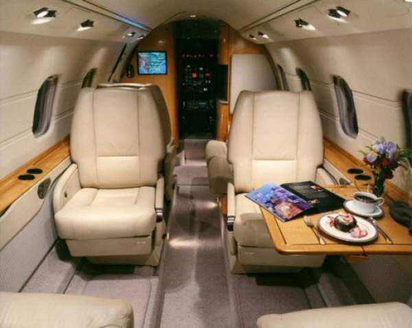 learjet-55-private-jet-charter-flights.jpg
