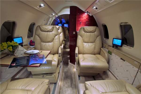 learjet-55-private-jet-planes.jpg