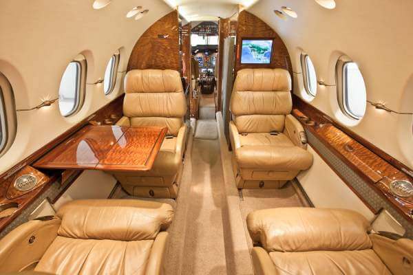 hawker-800xp-private-jet-planes.jpg