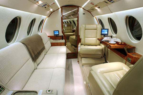 falcon-20-private-jet.jpg