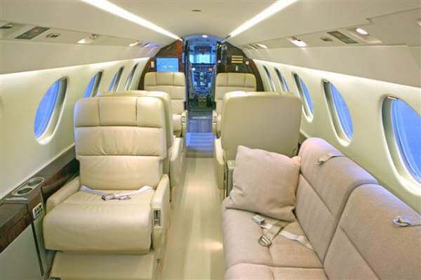 interior-falcon-50ex.jpg