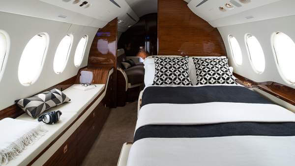falcon-8x-cabin.jpg