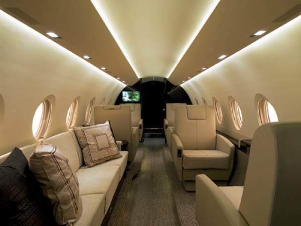 gulfstream-g200-private-jet-plane.jpg