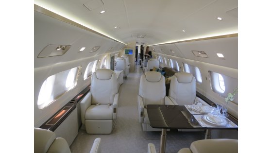 Embraer_Lineage_1000_Interior_of_Middle_Cabin.JPG